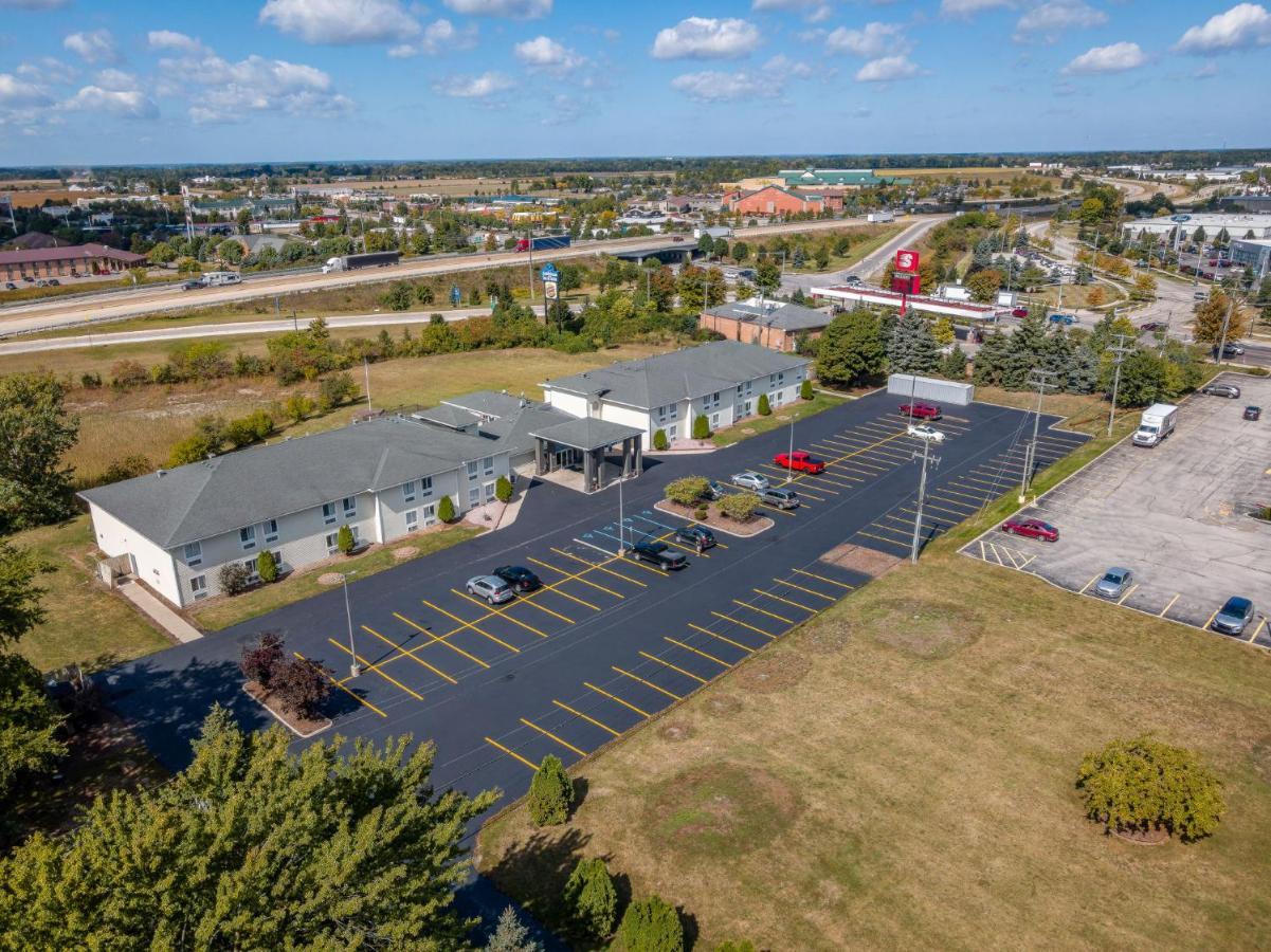 American Inn & Suites Dundee Exterior foto